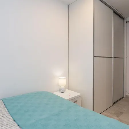 Malcic Apartment *